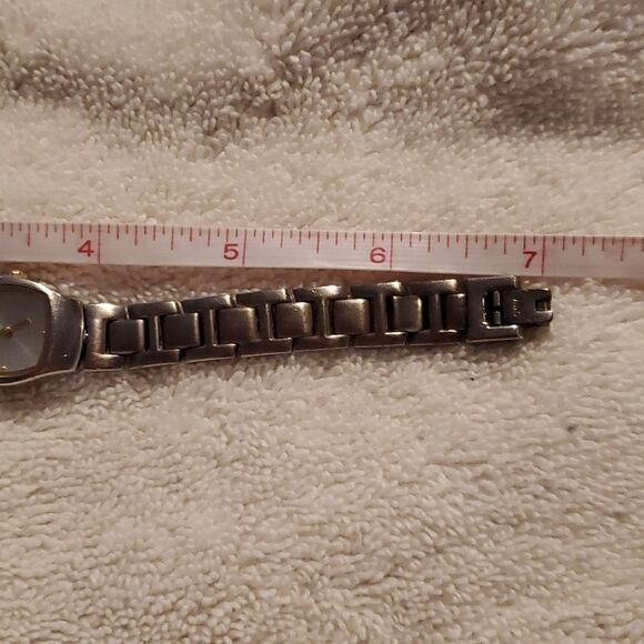 Nine West Analog Watch Silver & Two-Tone Interchangeable Flip Metal Band 9W/1273 - Picture 7 of 9